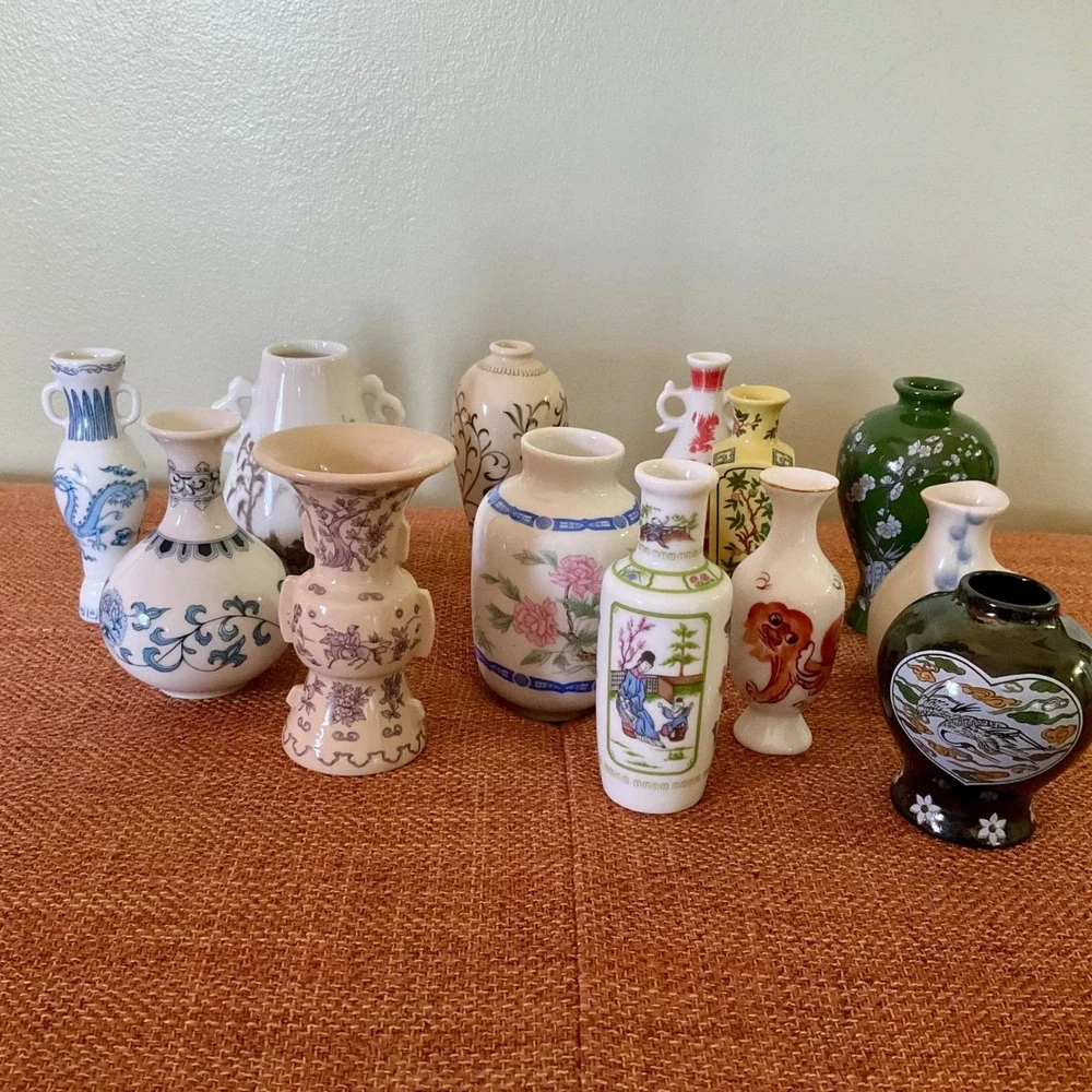 13pc VTG Franklin Mint Treasures of Imperial Dynasties Japan Mini Porcelain Vase